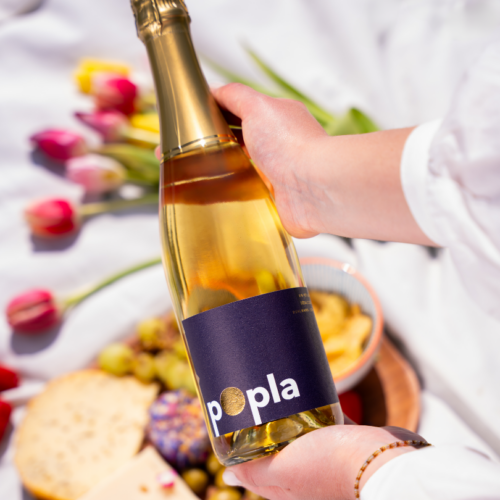 Popla - alcohol-free wine